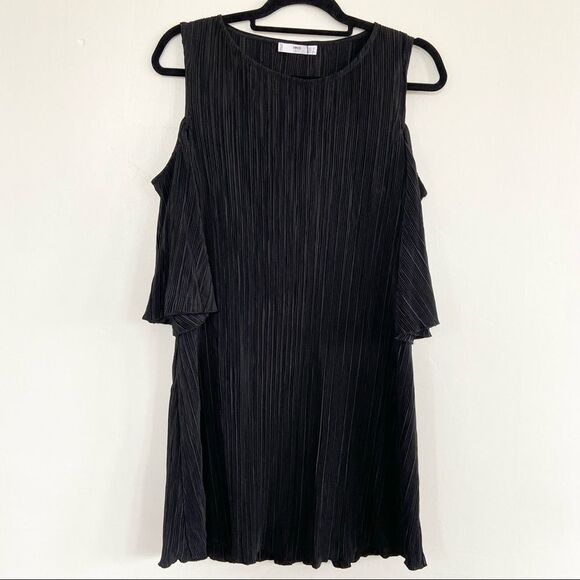 Mango MNG Suit Pleated Black Cold Shoulder Dress XS NWT - Picture 2 of 7